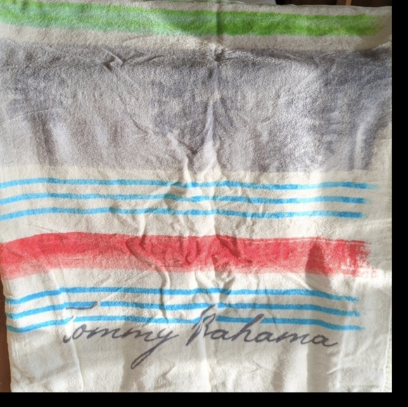 Tommy Bahama Beach Towel - Picture 1 of 2